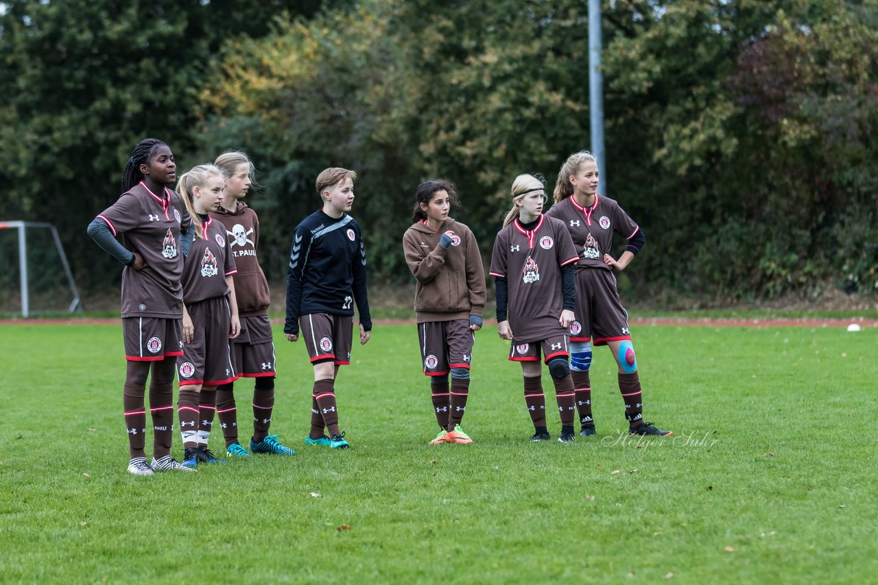 Bild 116 - C-Juniorinnen Halstenbek-Rellingen - St.Pauli : Ergebnis: 0:5